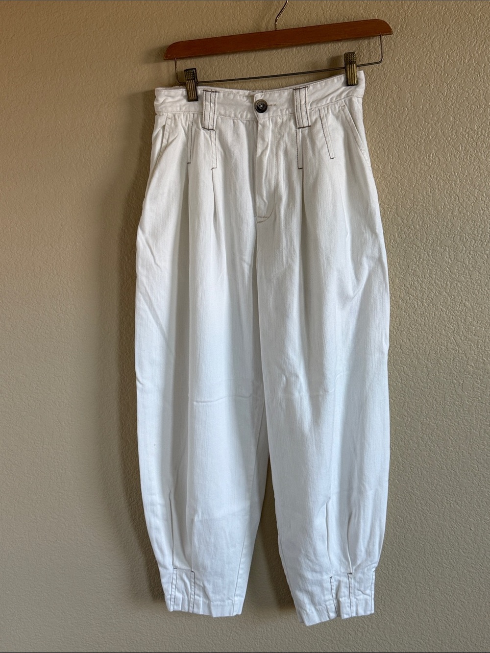 Free People White Ankle & Cropped Jeans